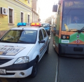 masina-politie-tramvai-bihoreanul_6