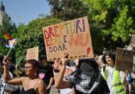 Permalink to Dom’ primar, spune-ne nouă, iar te faci că plouă?